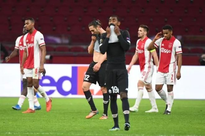 里程碑夜！阿贾克斯内部沟通；德甲今晨刷纪录；震撼外界；纪律约束更严格的简单介绍-趣体育