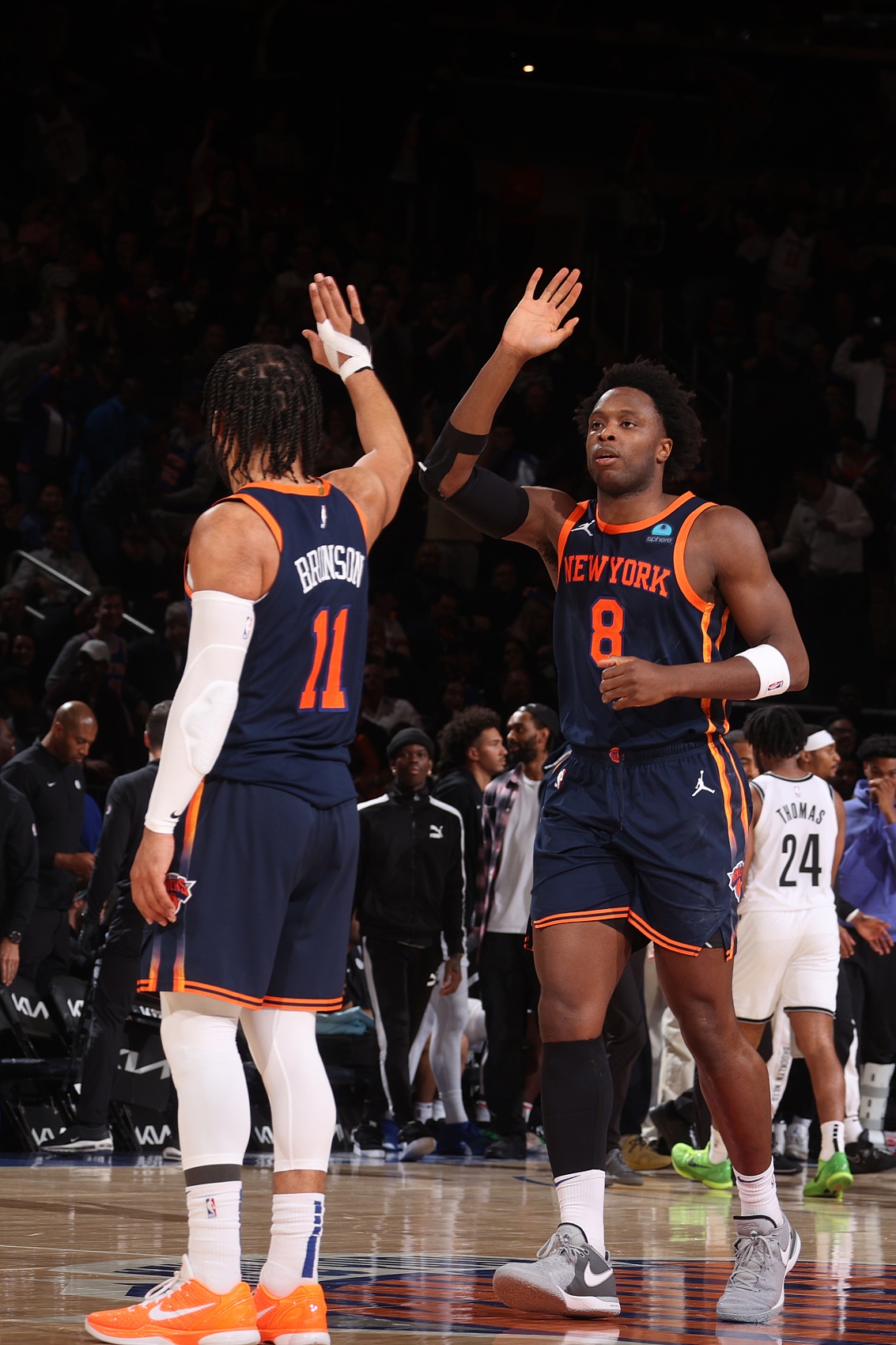 菲尼克斯太阳发布备战花絮；窗口期篮板制胜；荷甲任务艰巨；更衣室氛围转暖的简单介绍-趣体育平台官网