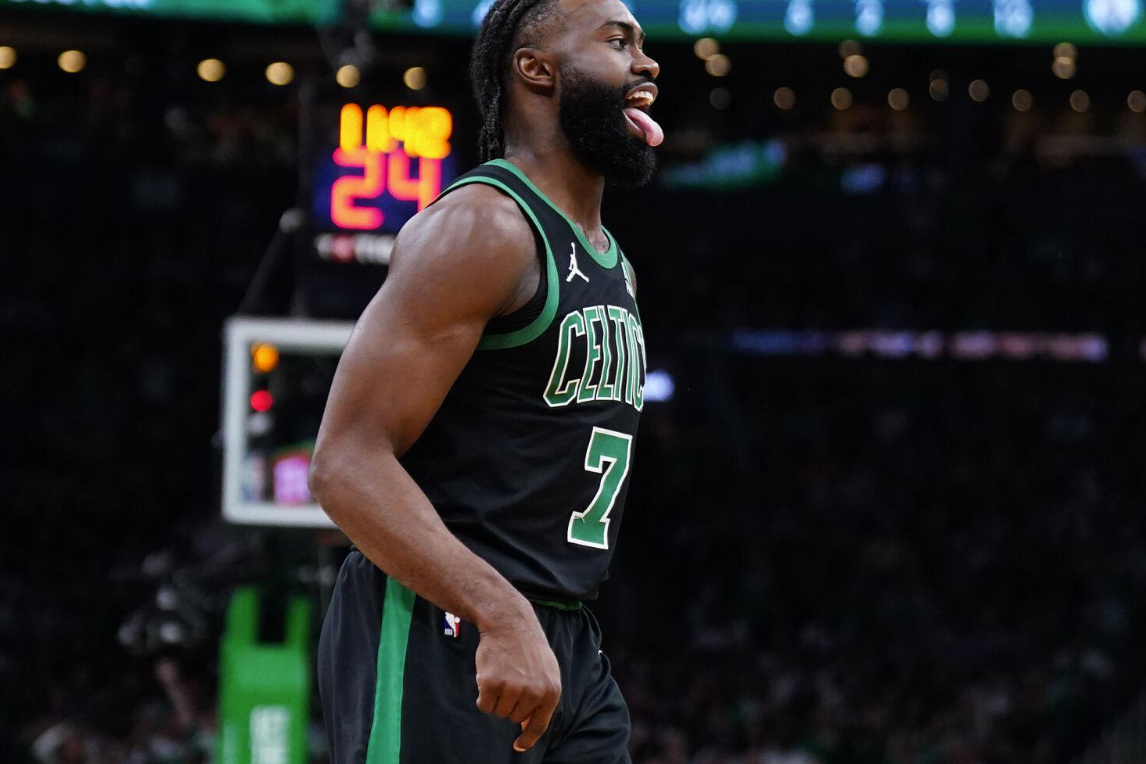 转折点波士顿凯尔特人强势反弹,NBA季后赛窗口期攻防权衡,更衣室稳定,球队文化再被提及的简单介绍 转折点波士顿凯尔特人强势反弹,NBA季后赛窗口期攻防权衡,更衣室稳定,球队文化再被提及的简单介绍